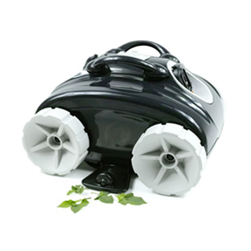 robot nettoyage pour le fond de la piscine