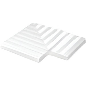 Plaque d'angle pour grille de bord de piscine